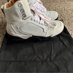 Running shoes 👟 size 9